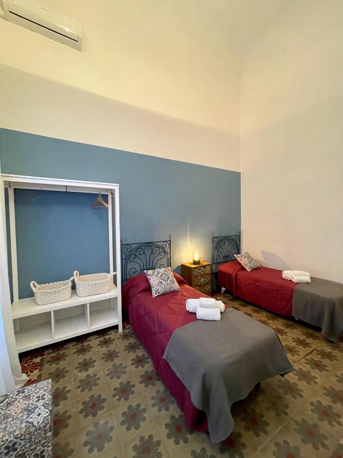 4 Balconi House-Appartamento Salentino Nel Centro Di Lecce Exterior foto